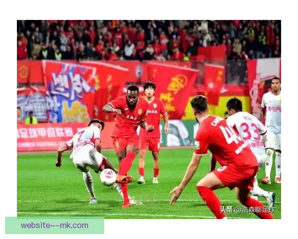 成都蓉城足球队在2026赛季中超实现客场两连胜 力克强敌展现夺冠潜力