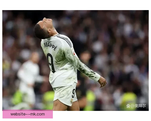 皇马提前四轮锁定西甲桂冠再创辉煌纪录