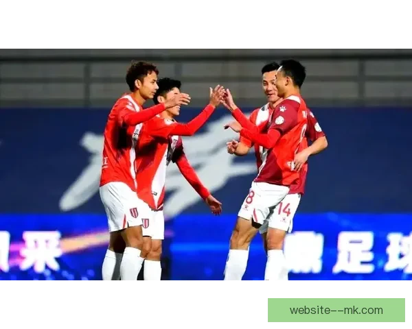 成都蓉城正式宣布新援加盟 强化阵容备战中超新赛季 成都蓉城正式宣布新援加盟 强化阵容备战中超新赛季
