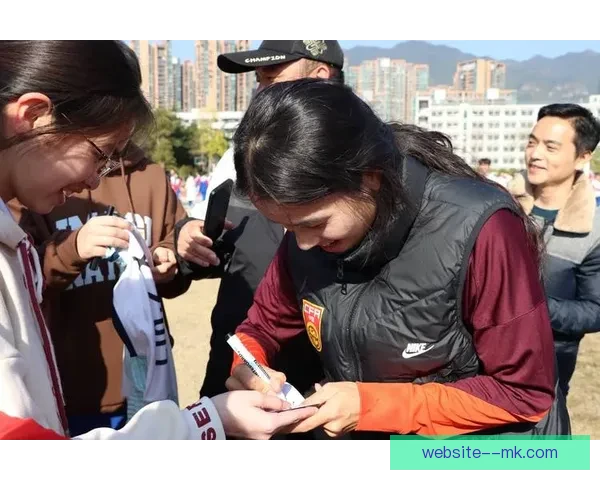 巾帼绿茵风采绽放 女足赛场彰显女性力量